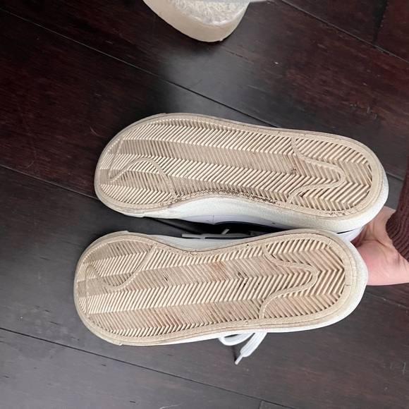 Nike White and Black High-Top Sneakers - Picture 4 of 4